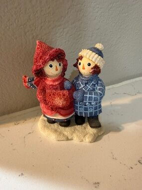 RAGGEDY ANN & ANDY TO HAVE A FRIEND IS TO BE HAPPY FIGURINE